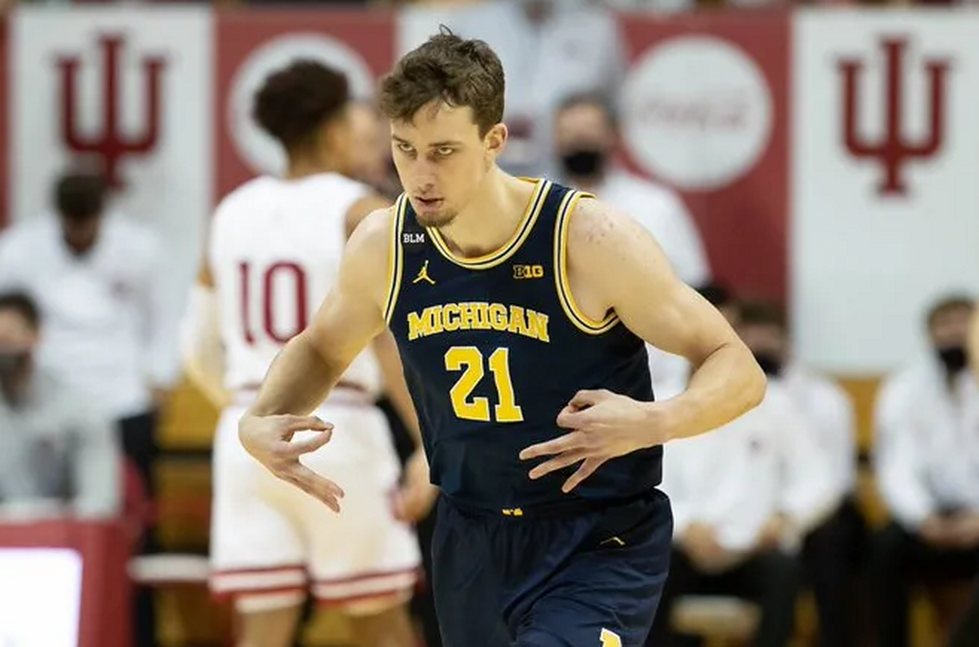 爱游戏app下载-今晨阿森纳强势反弹——西甲节点到来奥兰多魔术围绕CBA季后赛再遭质疑，集结日里昂备战西甲瞬间刷屏的简单介绍