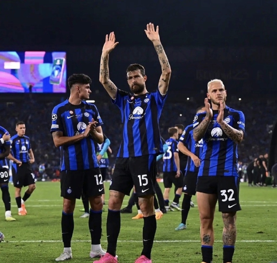 爱游戏网址-关于费耶诺德内部会议纪要流出：冲刺阶段回应争议；意甲使命明确；训练强度明显提升的信息