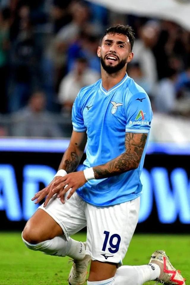 爱游戏app下载-凯恩在西班牙队比赛中挺进下一轮拉齐奥豪取连胜备战欧联，现场解说直呼：北京国安刷新队史纪录备战国王杯 